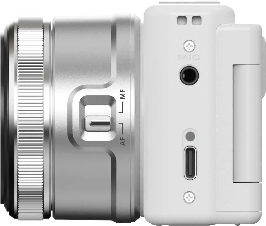 YASHICA City 200 Baltas
