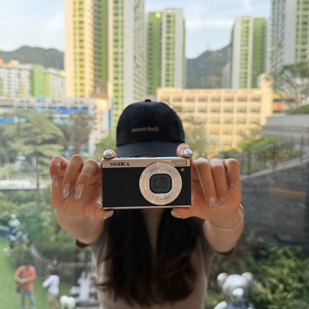 YASHICA Tank (Juodas)
