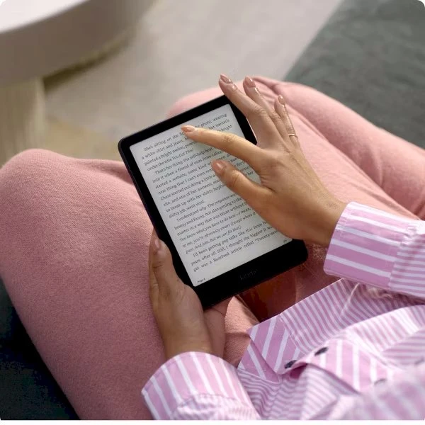 Amazon „Kindle Paperwhite Signature Edition“ el. skaitytuvas 32 GB / metalinė aviečių spalva