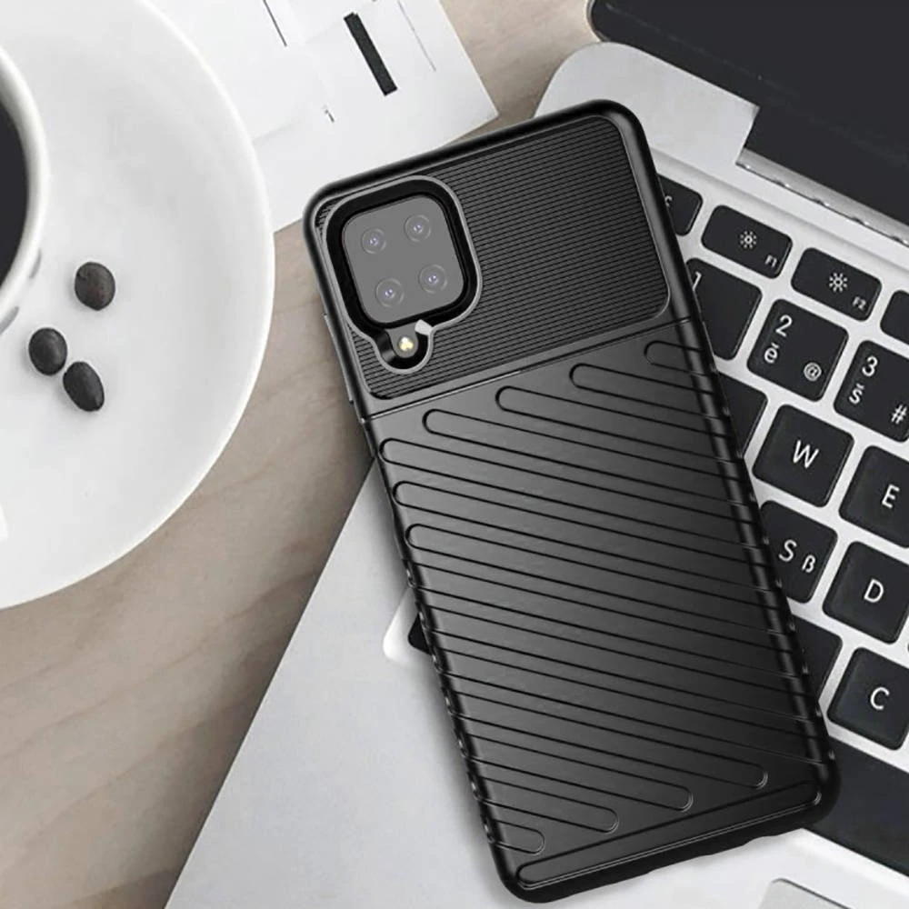 „Mocco Armored Thunder“ dėklas, skirtas „Samsung Galaxy A32 5G“, juodas