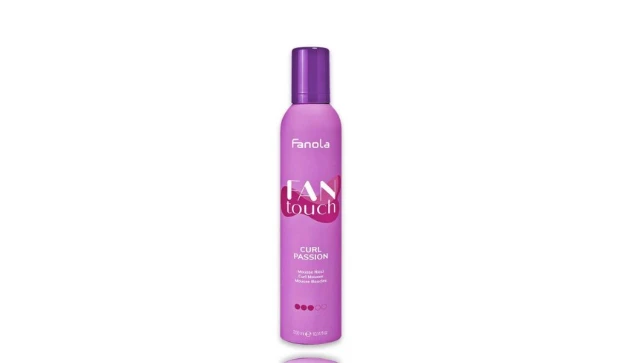Fanola Fan Touch Curl aistros plaukų putos