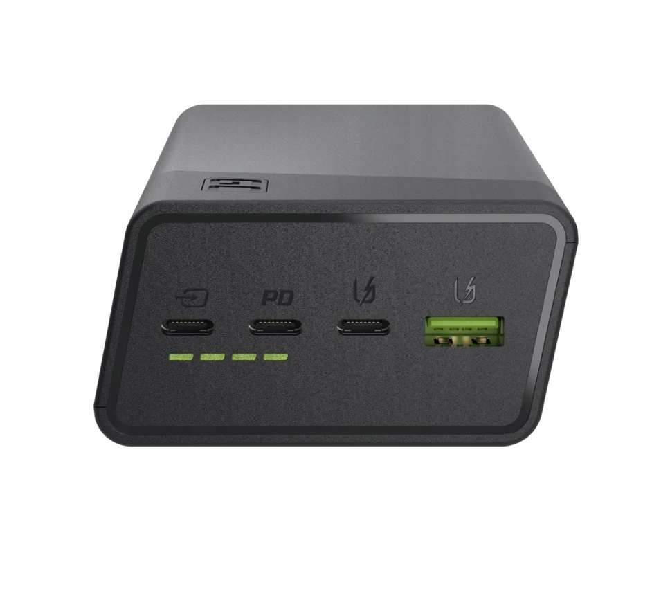 Green Cell Žalias Cell Greencell PowerPlay 30 – juoda išorinė baterija su 30 000 mAh, 22.5 W, 4 prievadais