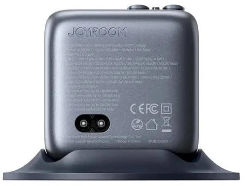 Joyroom „Podix JR-TRD01 GaN 140W“ stalinis įkroviklis su 5 prievadais ir dviem ištraukiamais laidais – pilkas
