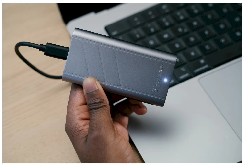 Kietasis diskas Išorinis diskas Verbatim TurboMetal SSD 1TB USB4 USB-C pilkos spalvos 32021