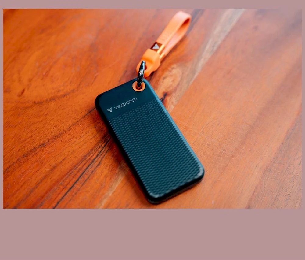 Kietasis diskas Verbatim 32418 Pocket SSD External Drive 256GB USB-C 3.2 gen.2 / juodas-oranžinis