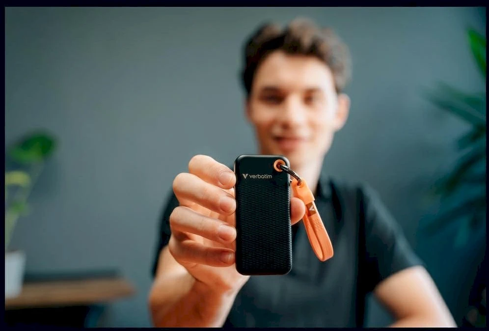 Kietasis diskas Verbatim 32418 Pocket SSD External Drive 256GB USB-C 3.2 gen.2 / juodas-oranžinis
