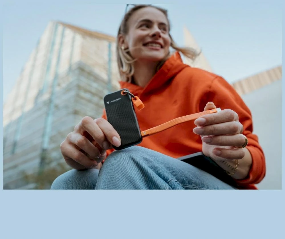 Kietasis diskas Verbatim 32418 Pocket SSD External Drive 256GB USB-C 3.2 gen.2 / juodas-oranžinis