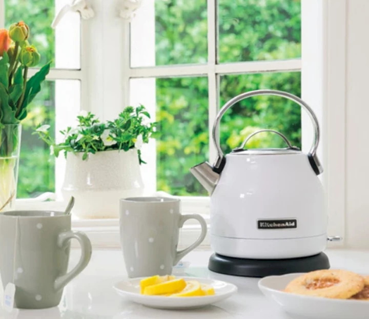 Virdulys electric KitchenAid 5KEK1222EWH (1500W 1.25l, baltos spalvos)