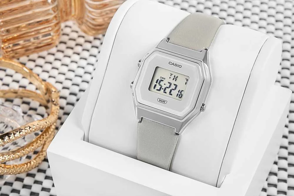 Laikrodis CASIO Vintage LA680WEL-8EF