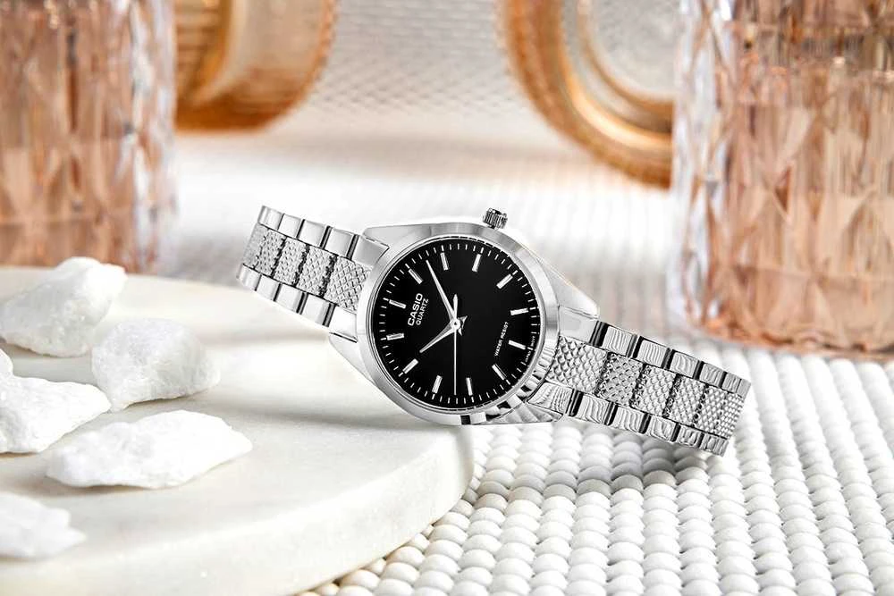 MOTERIŠKAS LAIKRODIS CASIO LTP-1274D-1A (zd532c) + DĖŽĖ