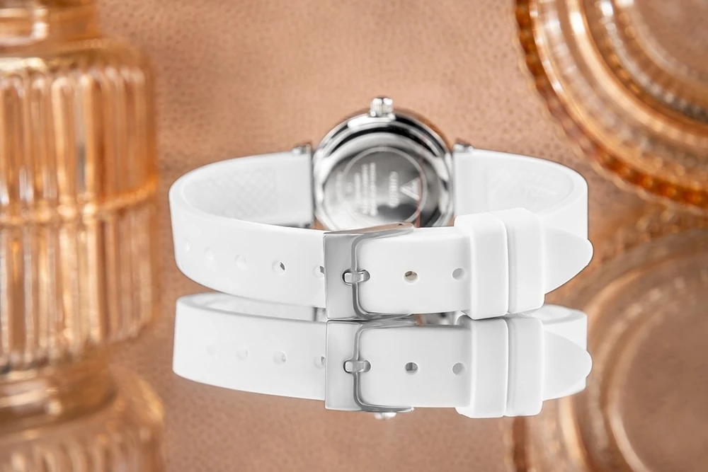 Moteriškas laikrodis Guess Damski Bejeweled + box (GW0928L1)