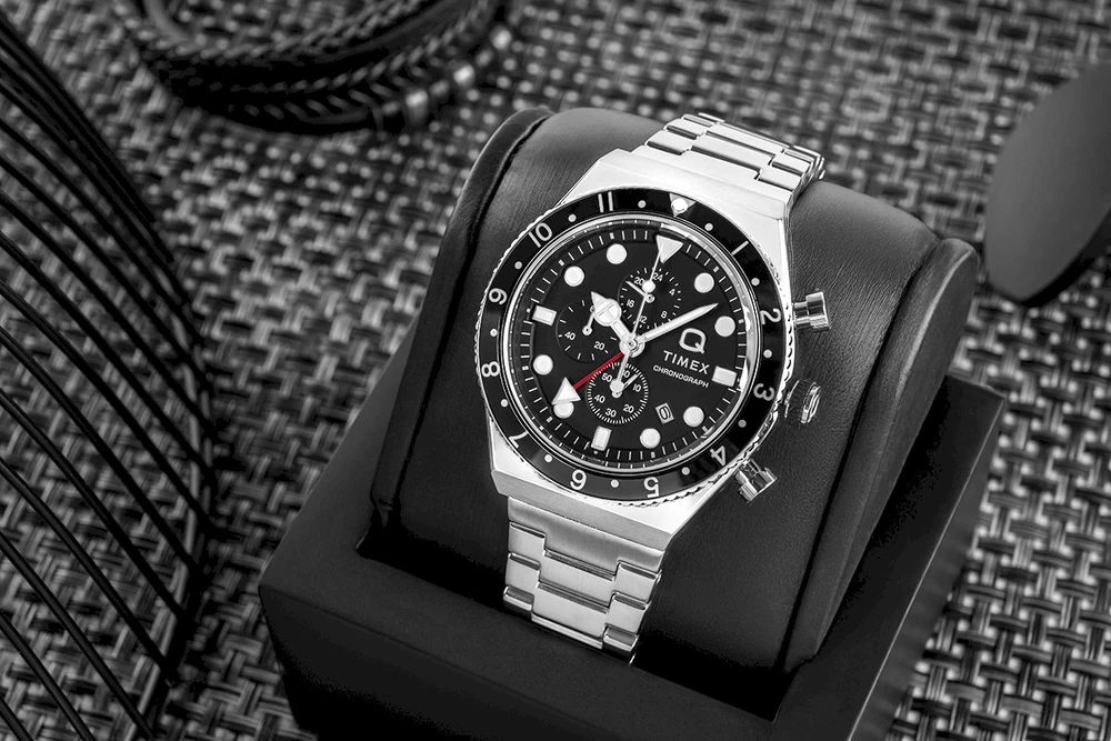 Vyriškas laikrodis TIMEX Q Timex 3 laiko zonų chronografas TW2V69800 + DĖŽUTĖ