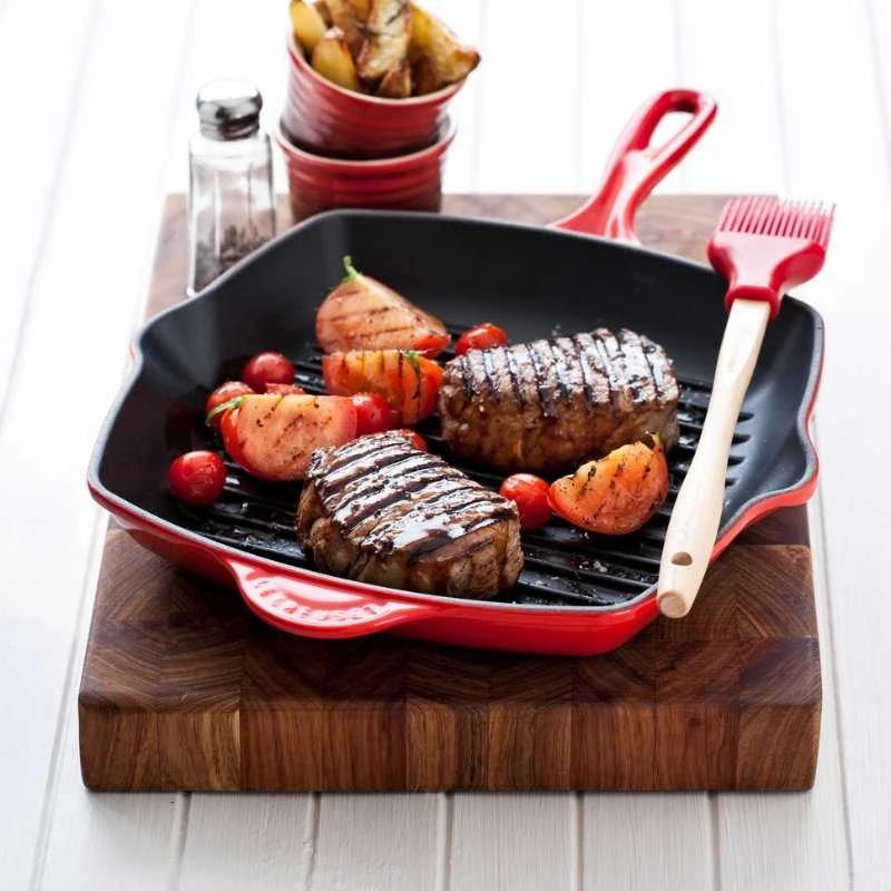 Virimo Indai - Le Creuset Signature Kvadratinė Kepsninė 26cm Indaplovėje Saugoma Vyšnių Raudona