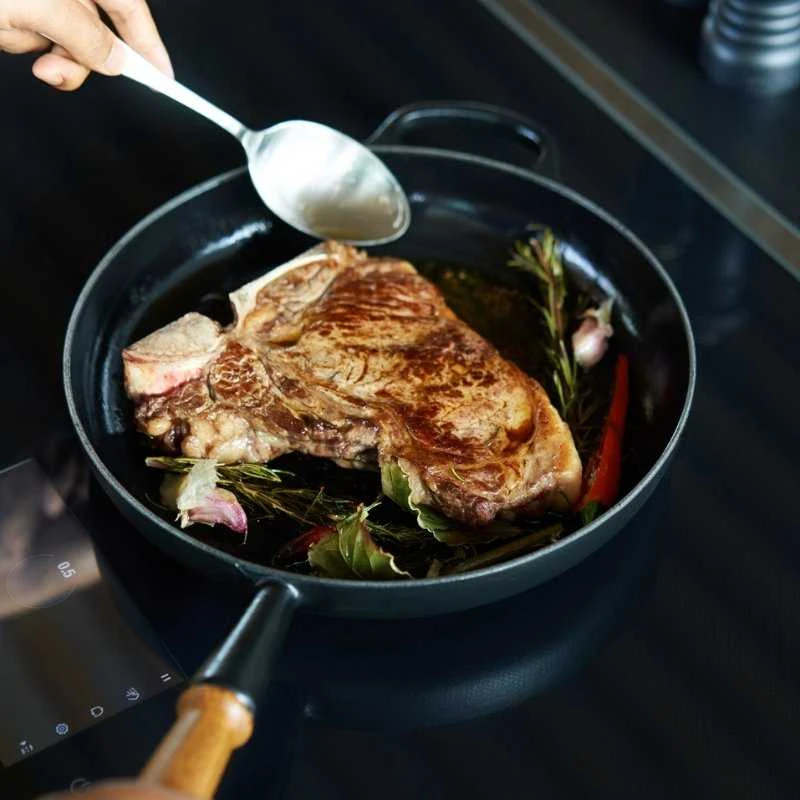 Le Creuset ketaus keptuvė su medine rankena Ø28cm