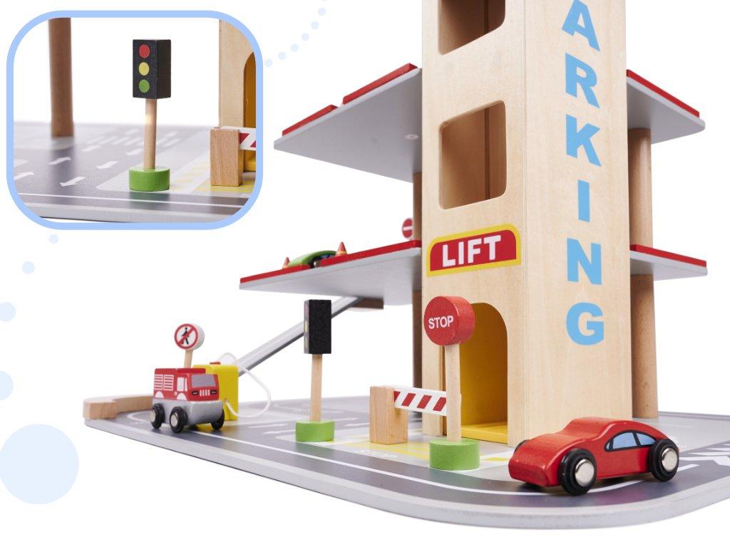 LULILO medinė automobilių stovėjimo aikštelė BENINO dviaukštis miesto garažas