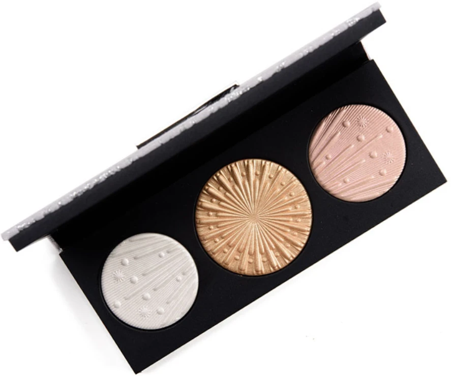 MAC „Flashing Ice Extra Dimension“ šviesinamoji žvilgančioji paletė „Light“, 9 g