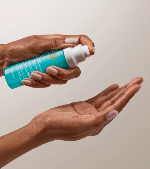 Moroccanoil Frizz Control intensyvaus poveikio lyginamąjį serumą, 50 ml