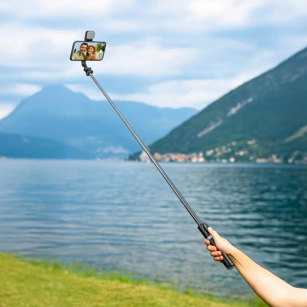 OBAL:ME SelfiePod Glow Juodas