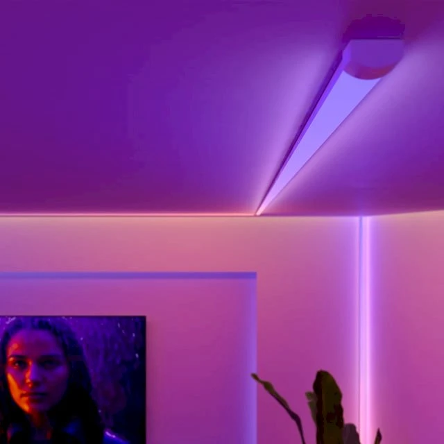 „Philips Hue OmniGlow“ šviesos juostelė, 3 m | 40 W | „Bluetooth“, „Zigbee“