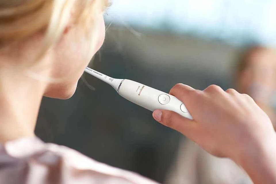 Philips DiamondClean 9000 „Sonic“, elektrinis dantų šepetėlis su programa HX9911/27