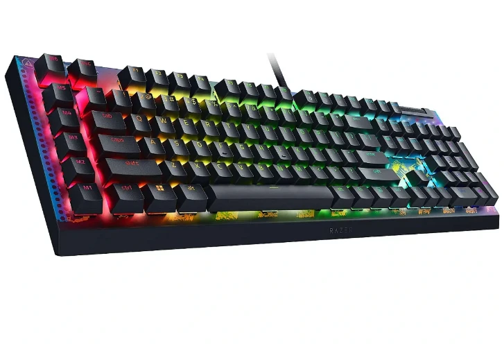 Razer BlackWidow V4 X - Fortnite Edition klaviatūra Gaming USB US English Juodas