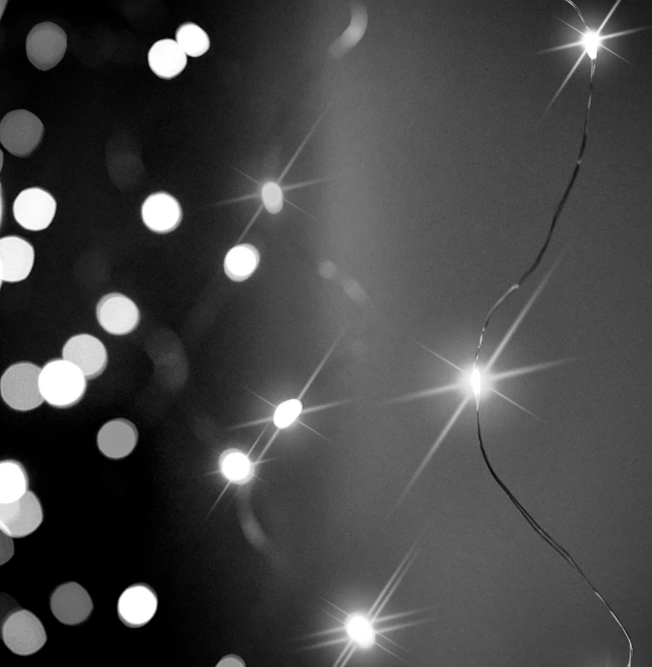 Roger 300 LED girlianda užuolaida 3x3 su pulteliu ir tvirtinimo kabliukais - šaltos spalvos
