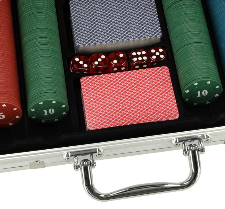 Roger Pokerio rinkinys dėkle 500 žetonų 2 kortų pakuotės