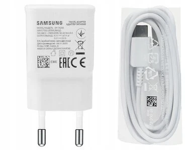 112803 EP-TA800EWE + EP-DA705BWE Samsung 25W Travel Charger + USB-C/USB-C Data Cable baltos spalvos be pakuotės