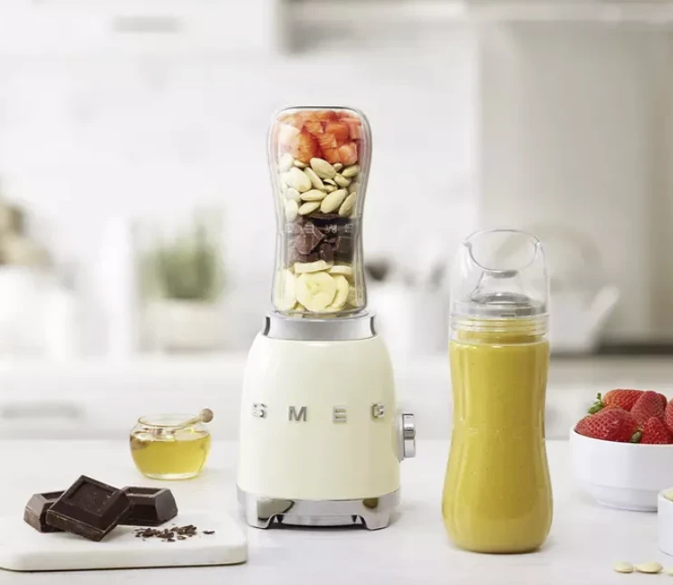 SMEG mini kokteilinė, PBF01CREU, spalva: kreminė