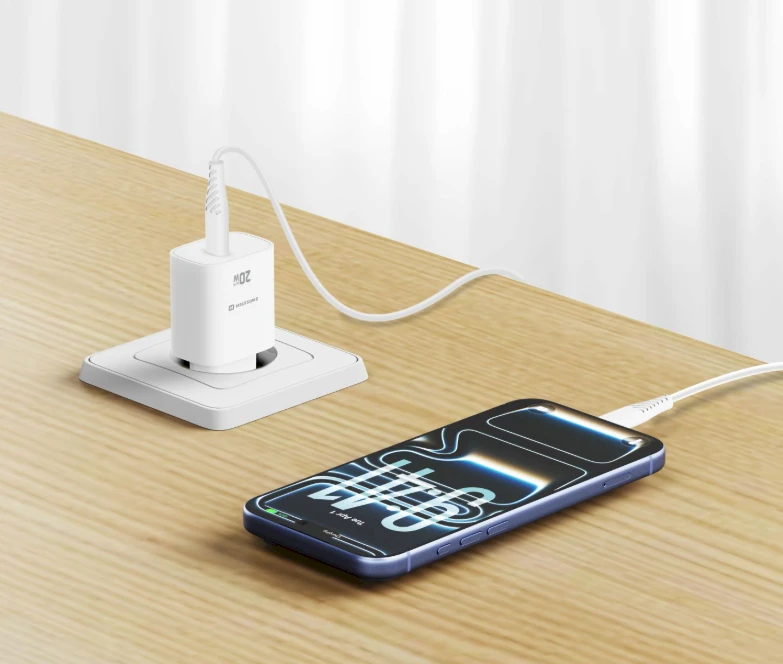 Swissten 20W sieninis įkroviklis su USB-C laidu kraunantis telefoną