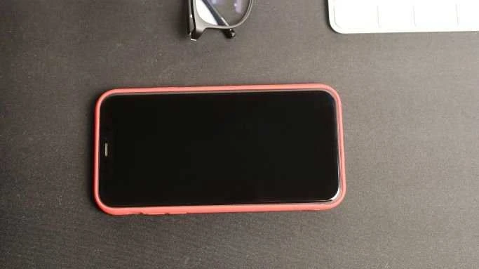 „Swissten“ „Soft Joy“ dėklas „iPhone 16 Plus“ – red.