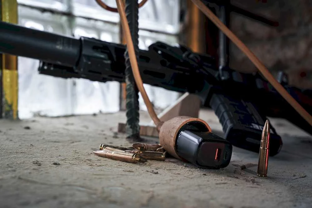 Tactical Base Plug Dual 20W Juodas tinklo įkroviklis