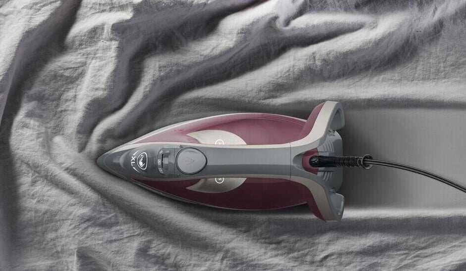 TEFAL | FV6870E0 | Garų lygintuvas | 2800 W | Vanduo tank capacity 270 ml | Continuous steam 40 g/min | Raudona/Pilkas