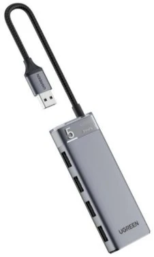 Ugreen CM653 HUB su 4 USB-A jungtys ir USB-A maitinimo laidu - juodas