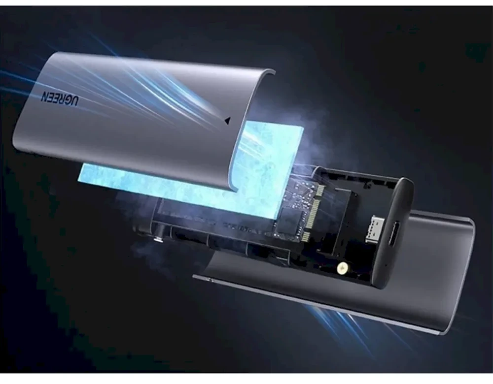 Ugreen CM767 M.2 NVMe/SATA SSD Disk Dėklas - sidabro spalvos