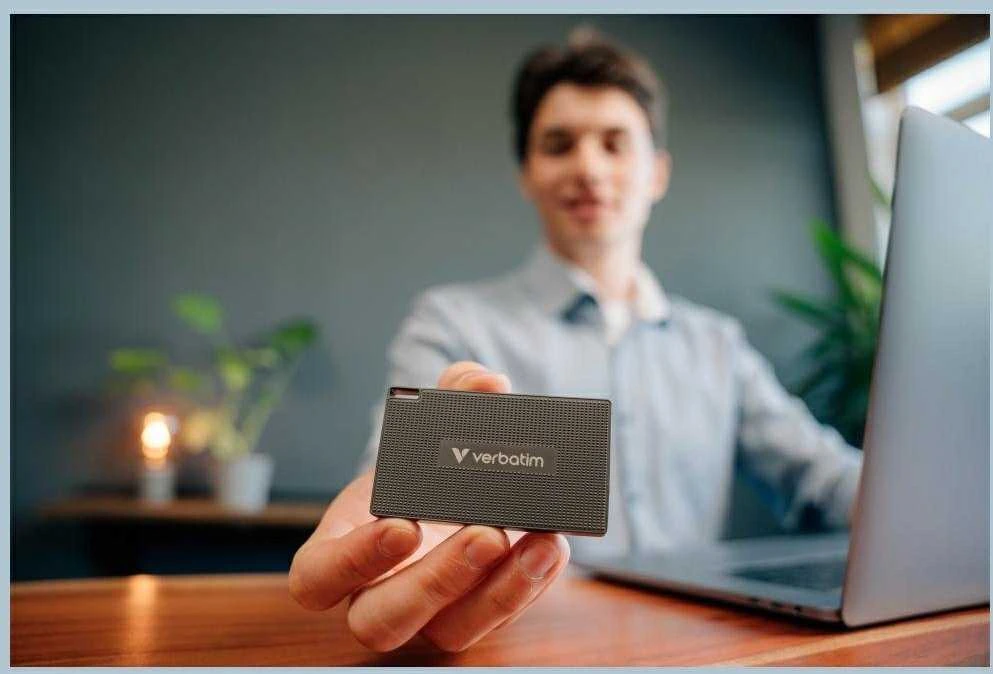 Kietasis diskas Verbatim Mini Diskas SSD 512GB USB-C 3.2 + kabelis USB-C/USB-C-USB-A 32030