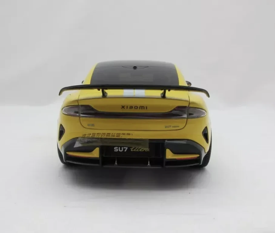 Xiaomi SU7 Ultra 1:18 liejinis modelio automobilis | Žaibo geltona | Cinko lydinys, ABS, SAN, PVC