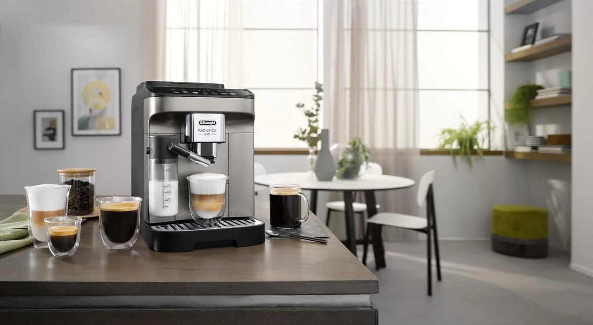 Kavos aparatas Espressomachine DeLonghi Magnifica EVO,titanium/juodas
