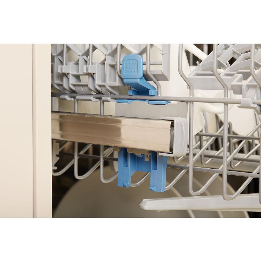 INDESIT Indaplovė | DSFO 3T224 C | Laisvai pastatoma | Plotis 45 cm | Vietų rinkinių skaičius: 10 | Programų skaičius: 9 | Energijos vartojimo efektyvumo klasė: E | Ekranas | Baltas
