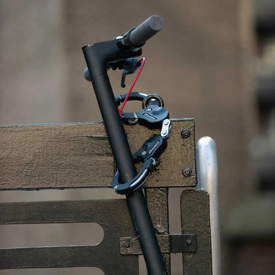 Masterlock MASTER LOCK Antrankių tipo spyna grūdinto plieno