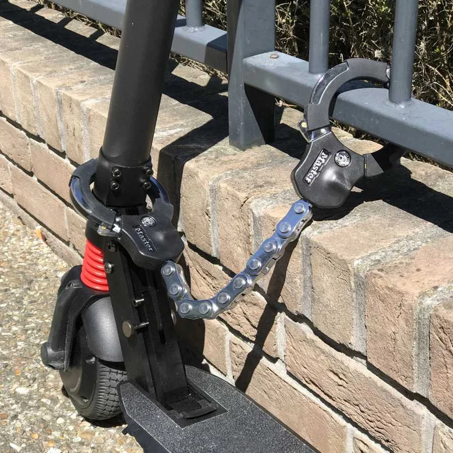 Masterlock MASTER LOCK Street Cuff Antrankių tipo spyna su raktu