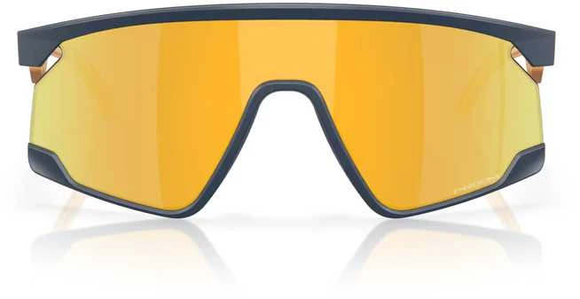 Oakley BXTR akiniai tamsiu rėmeliu ir geltonais lęšiais