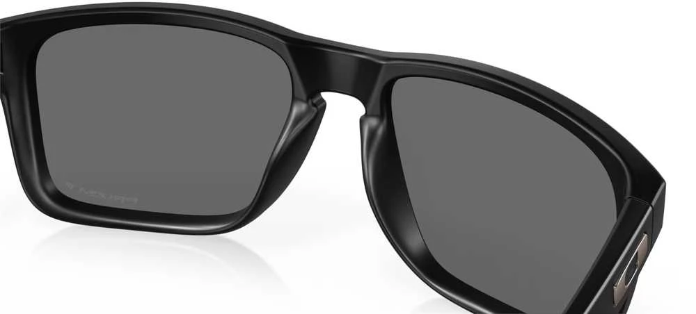Oakley Holbrook XL akiniai - stambus rėmelio planas
