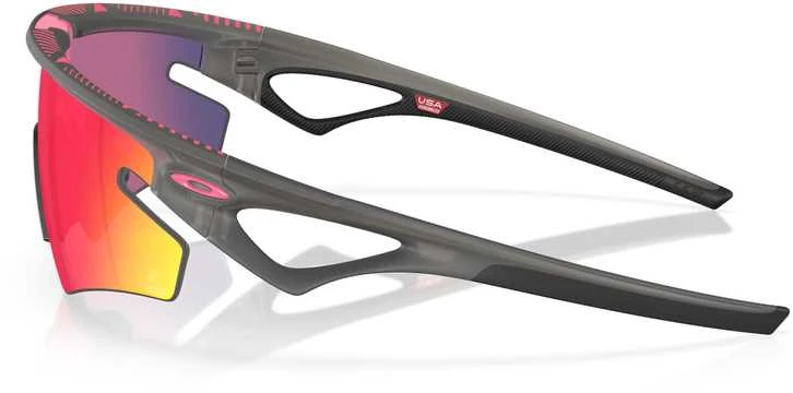 Oakley Sphaera lenktyniniai akiniai šoniniu kampu