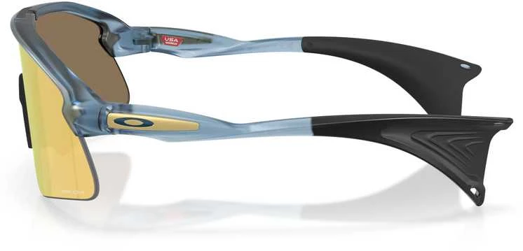 Oakley Stunt Devil akiniai, šoninis profilis su sparneliais