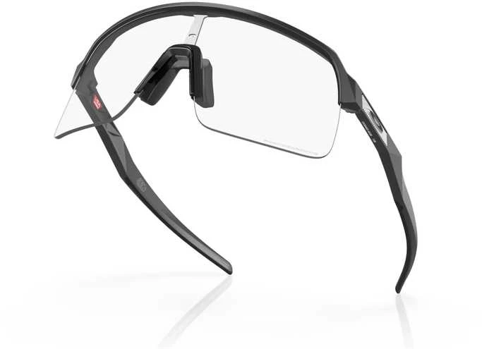 OAKLEY Sutro Lite Matte Carbon/Clear To Juodas Iridium Photochromic sportiniai saulės akiniai