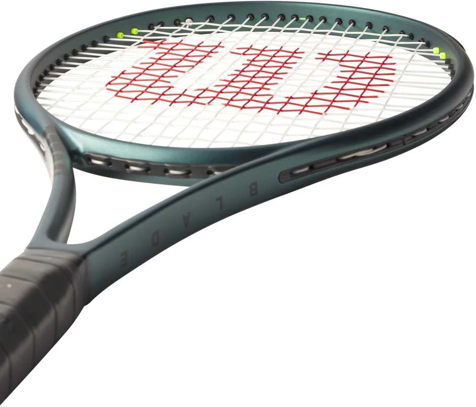WILSON BLADE 100L V9 teniso raketė (Dydis: 3 )