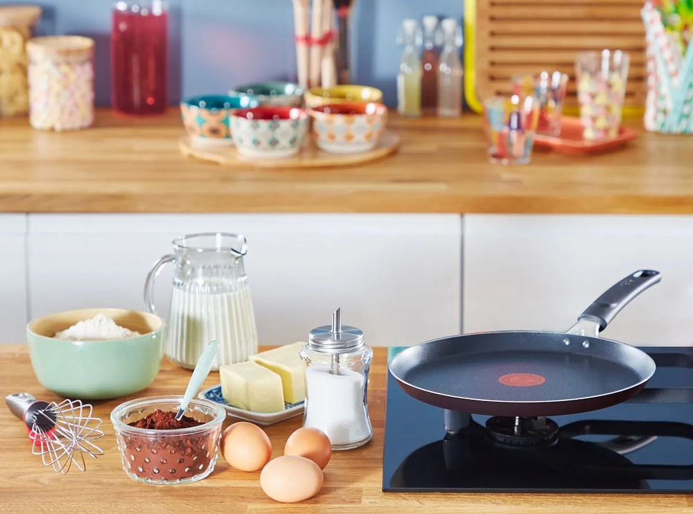 Blynų keptuvė Tefal „Simple Clean“, 25 cm (B5671053) aprašymas - Prekės nuotrauka