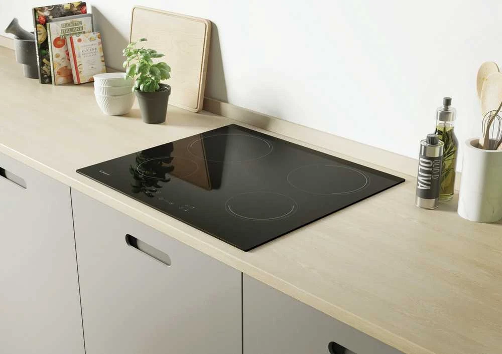 Vetrokeramikos kaitlentė Candy Idea CH64CCB/4U2