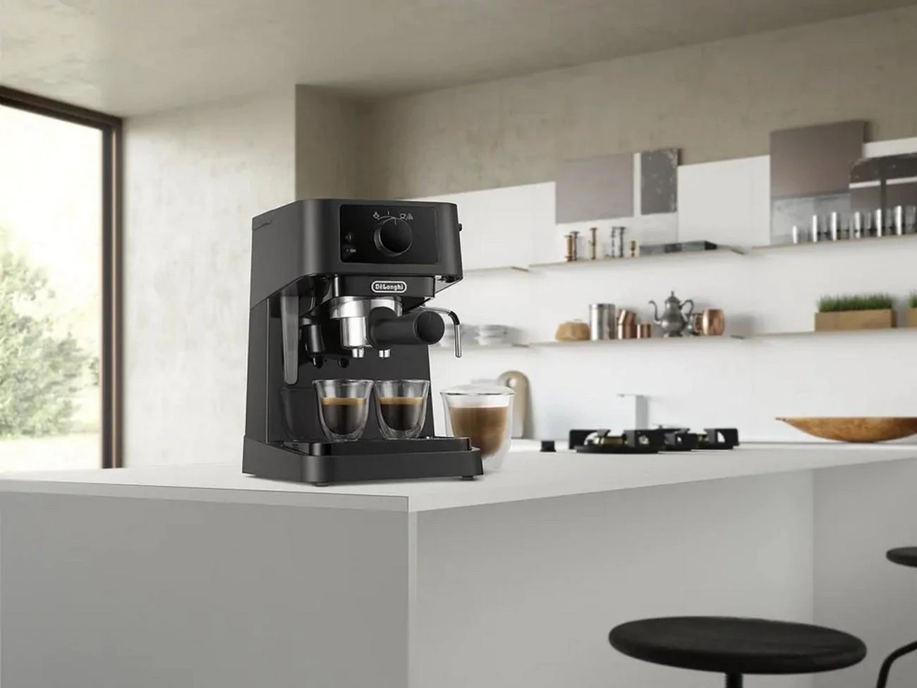 DELONGHI EC230.BK espresso, cappuccino Kavos aparatas, juodas